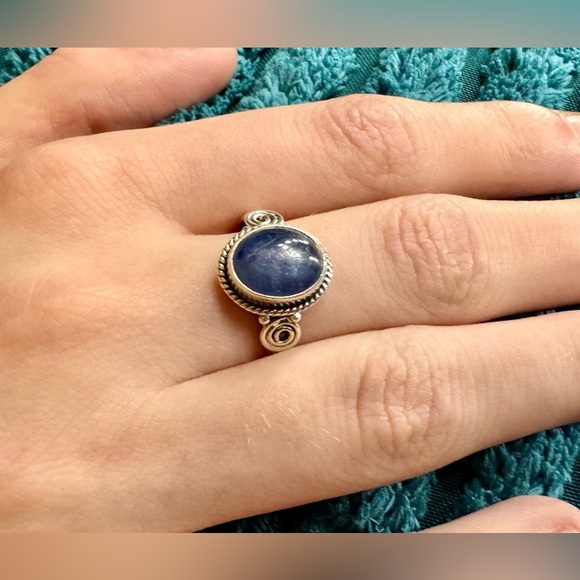 Kyanite Cabochon Bali Sterling Silver Ring (8) - Picture 4 of 11